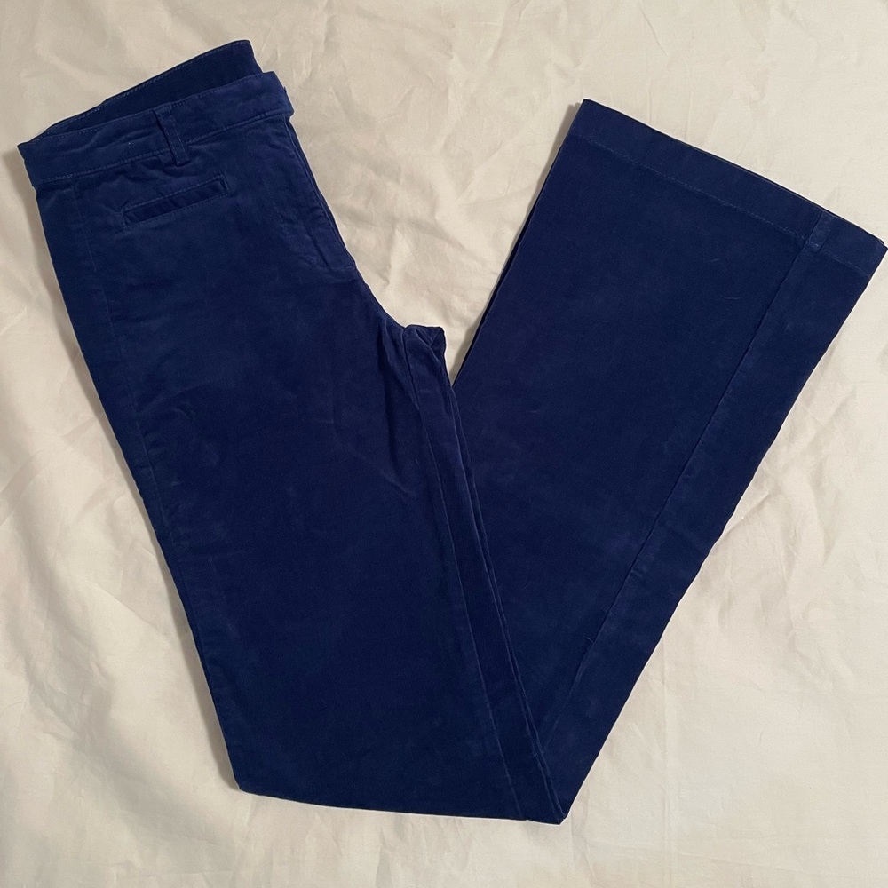 New with tags Stile Benetton corduroy bell bottoms. Royal blue. Size 4